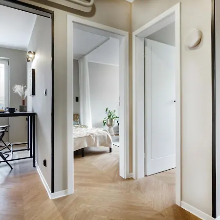 Apartament Good Morning Wroclaw - 100M Rynek - Netflix - Free Parking - 3 Separate Rooms Lägenhet *