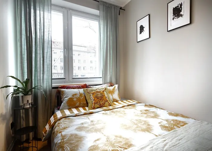 Good Morning - 100m Rynek - Netflix - Free Parking - 3 Separate - Ac